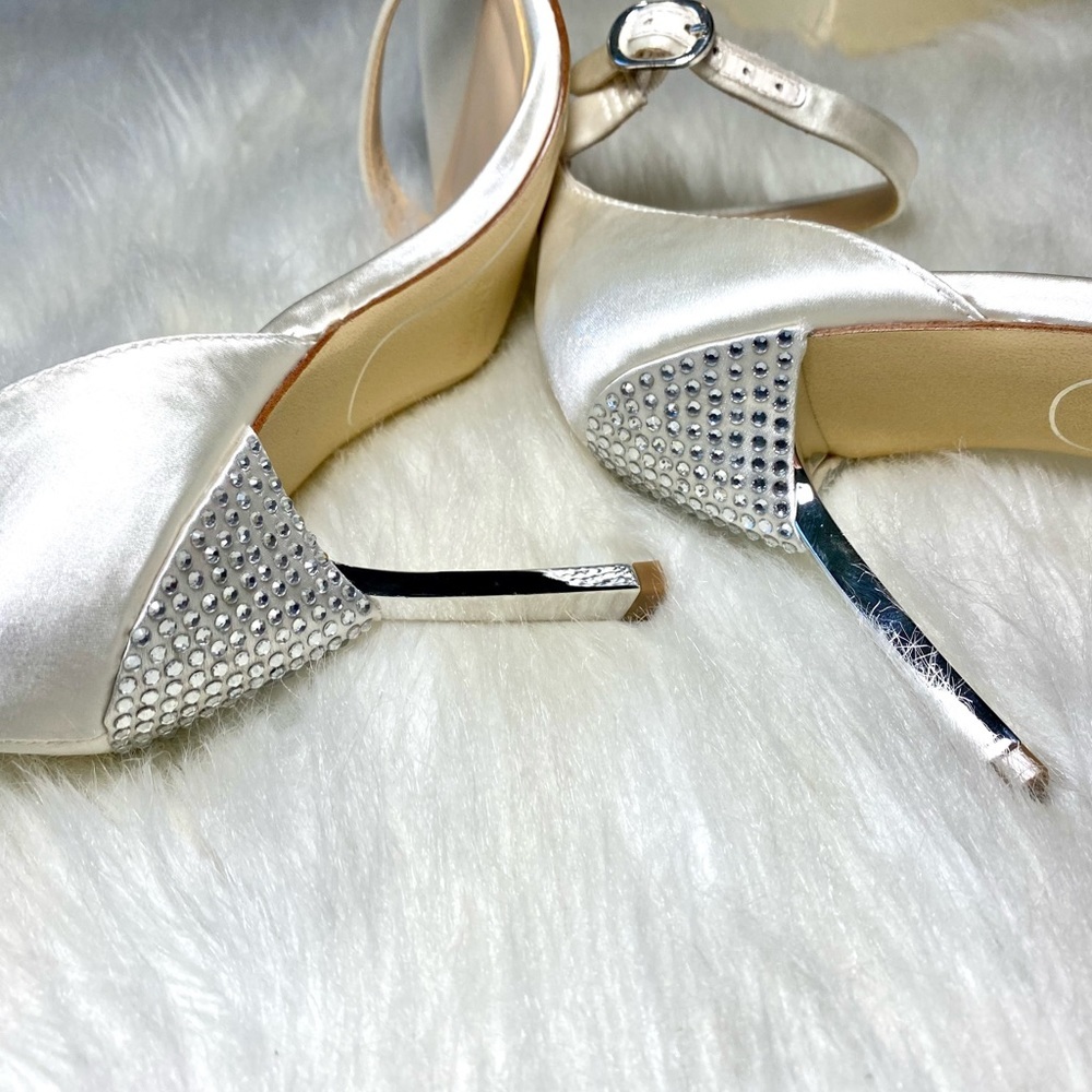 Vince Camuto Heels Wedding Diamond Embellished Ankle Strap Satin Formal Open Toe - Picture 9 of 12